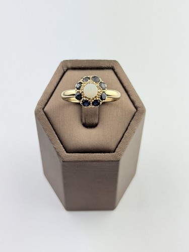 Opal und saphir ring - und,