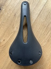 Brooks C13 Carved Carbon Rail Sattel (145)