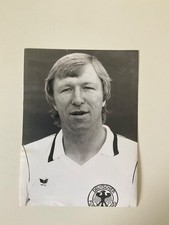 Altes Pressefoto Horst Hrubesch im DFB Trikot schwarz weiß 1981