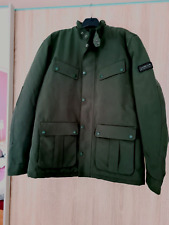 Wasserdichte dunkelgrüne Winter Jacke Barbour International Gr. L ungetragen