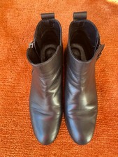 Schwarze spanische Echtleder