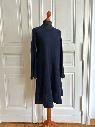 Dunkelblaues strickkleid cos - dunkelblaues,
