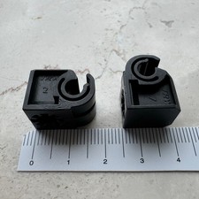 2 Clips Bremsleitung Klipp