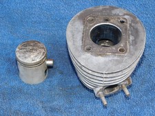 NSU Quickly Zylinder mit Kolben 16-02-00-001. Zylindermaß 40 mm,