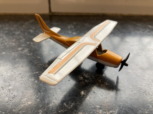 Matchbox sb14 cessna - cessna, 210g