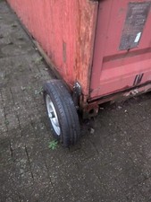 Container-Rädern, Container