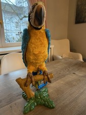 FurReal Papagei - Sitzend