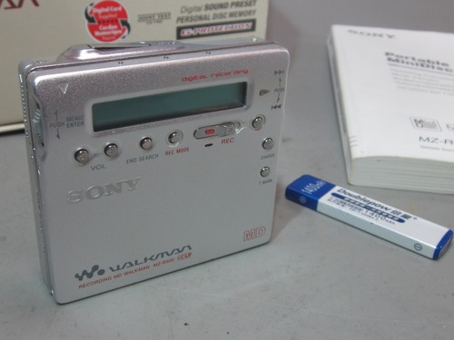 Sony walkman r900 - r900, /
