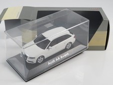 1:43 Minichamps Audi A4 Avant (B8) Ibisweiss Nr. 5010804213 Händlermodell 