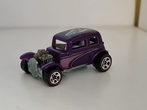 Hot wheels redliner ford - hot, 1:64