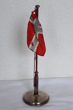 SCHÖNER ALTER FLAGGENHALTER
