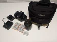 Canon EOS 700D mit EFS 18-55 Objektiv 5 Akkus Top Zustand nur 3423 Fotos gemacht