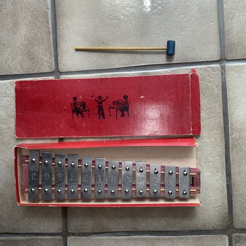 Glockenspiel retro nostalgie - glockenspiel,