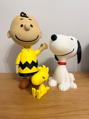 Retro charlie brown snoopy - charlie,