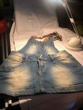 Latzrock,  Latzjeans blau