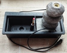 kleiner Zimmerbrunnen mit Platz für Bonsai ca. 8 x 12,7 x 29 cm