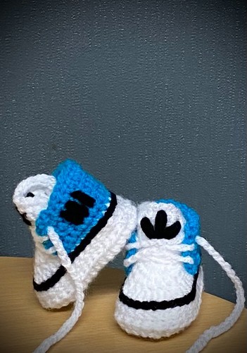 Gehäkelte neugeborene baby - gehäkelte,