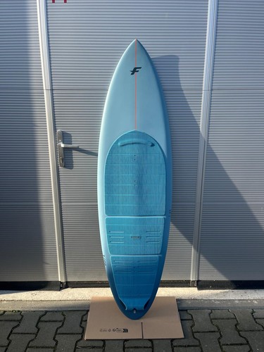One shadow surfboard - 5'8, aus
