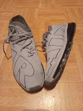 Nike Air Max Flair in grau