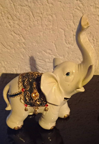 Design elefant mit - design:,