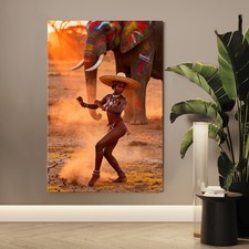 Afrikanische frau tanzt neben - tanzt,