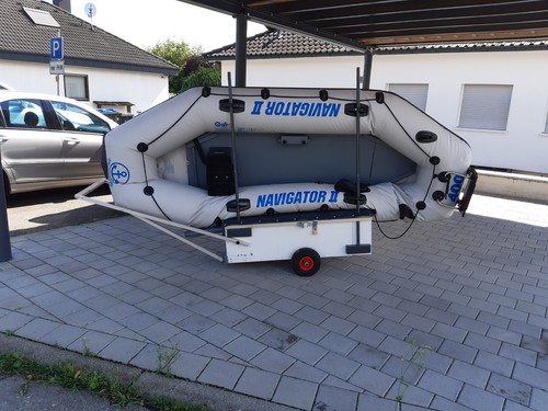 Schlauchboot mit motor