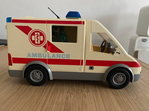 Playmobil krankenwagen - playmobil,
