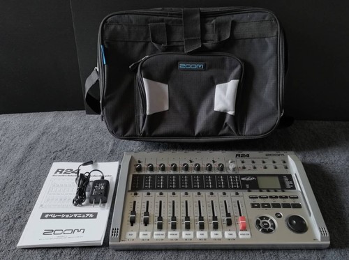 Zoom r24 multi - track, recorder