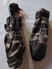 Regenschirm mit Hundekopf Dackel?   cm Schirm alt braun, beige Top wie Neu