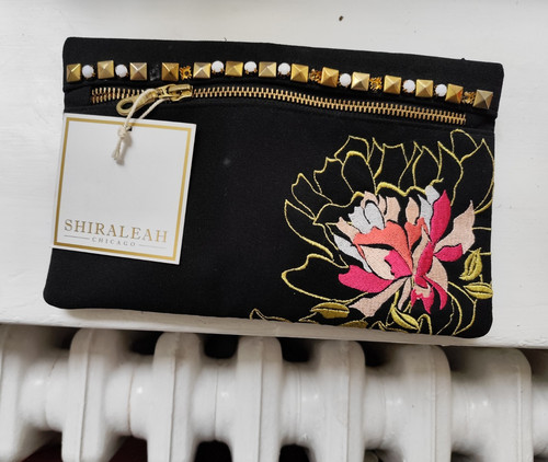 Shiraleah fleur zip pochette - shiraleah,