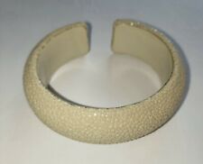 Armreif Armspange 2 cm Rochenleder hellbeige