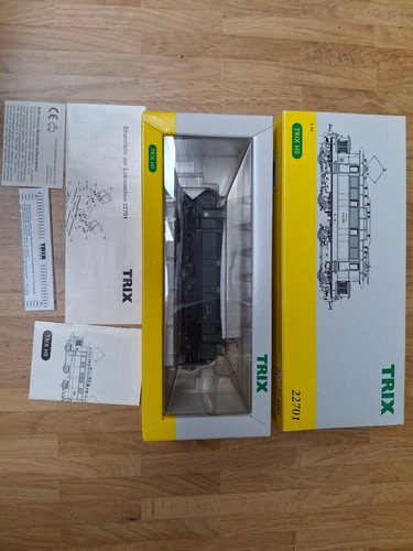 Trix 22701 lok - e-lok, e44