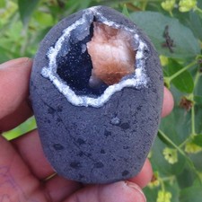 Heulandit Auf Chalcedon Geode