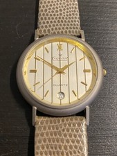 Exquisit  Quarz Uhr  K15