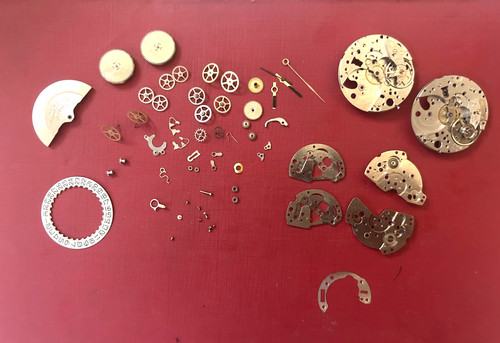 Puw 1561 watch movement - 1561,