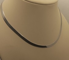 HALSKETTE ZERKLEINERT SILBER