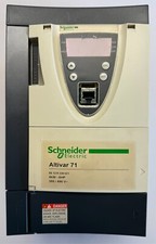 Schneider Altivar 71 Frequenzumrichter / 4kW - 5HP / 380-480V / ATV71HU40N4