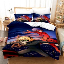 Roter Marienkäfer Superheldin