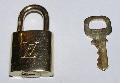Louis vuitton schloss padlock - ,