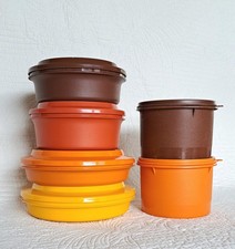 Tupperware 2x Teller, 2x Schüssel, 2x Dose mit 6x Deckeln 70er Vintage Camping