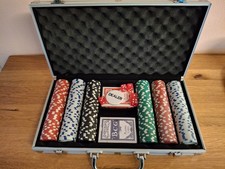 Zwei Pokerkoffer mit