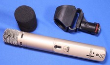 AKG C1000s Kleinmembran Kondensator Mikrofon Windschutz Halter
