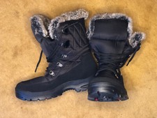 Jacalu Damen-Winterstiefel / Größe 40 / mit ausklappbaren Spikes für festen Grip