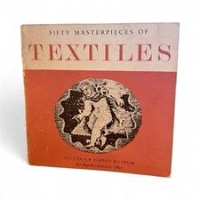 50 masterpieces of Textiles
