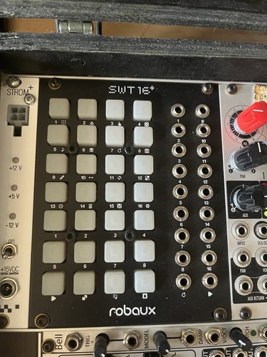 Robaux swt eurorack - 16+,