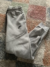 Nike Tech Fleece Jogger Jogginghose XS Grey Athletic Grau CU4495-063