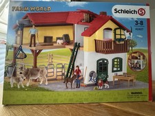 Schleich 42407 Bauernhaus mit Stall und Tieren