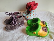 3 Paar Kinderschuhe, 22, 24