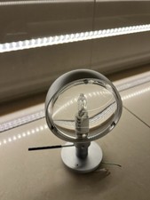 Occhio Sento E Verticale