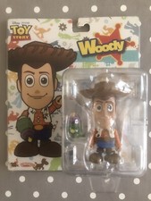 Hot Toys Cosbaby / Disney